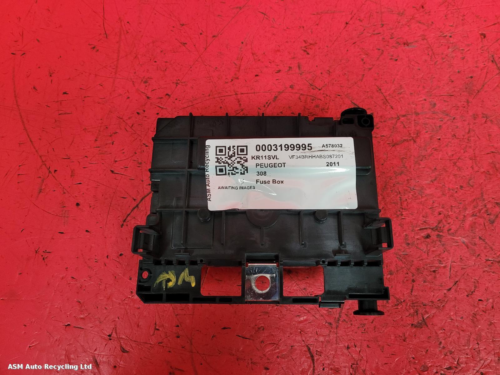 View Auto part Fuse Box Peugeot 308 2011