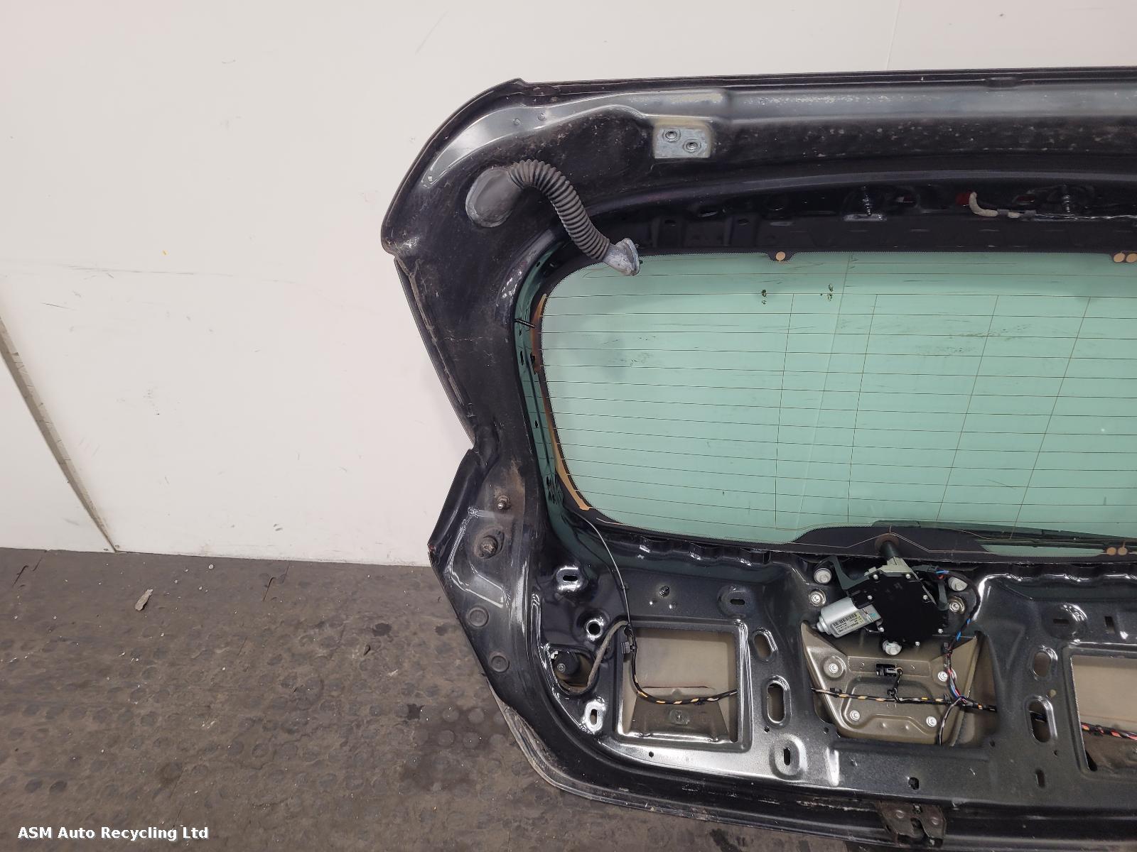 View Auto part Bootlid/Tailgate Vauxhall Astra 2013