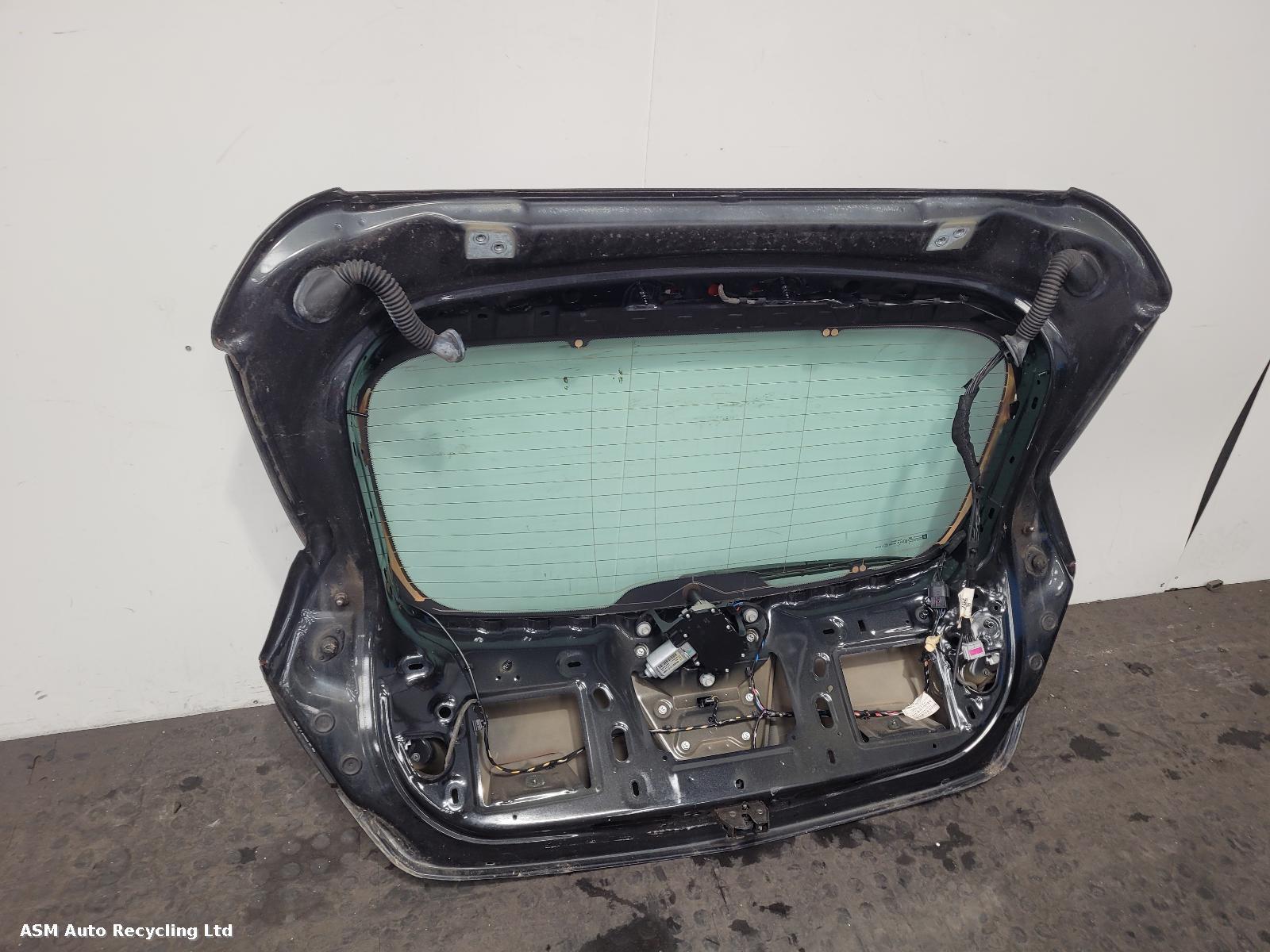 View Auto part Bootlid/Tailgate Vauxhall Astra 2013