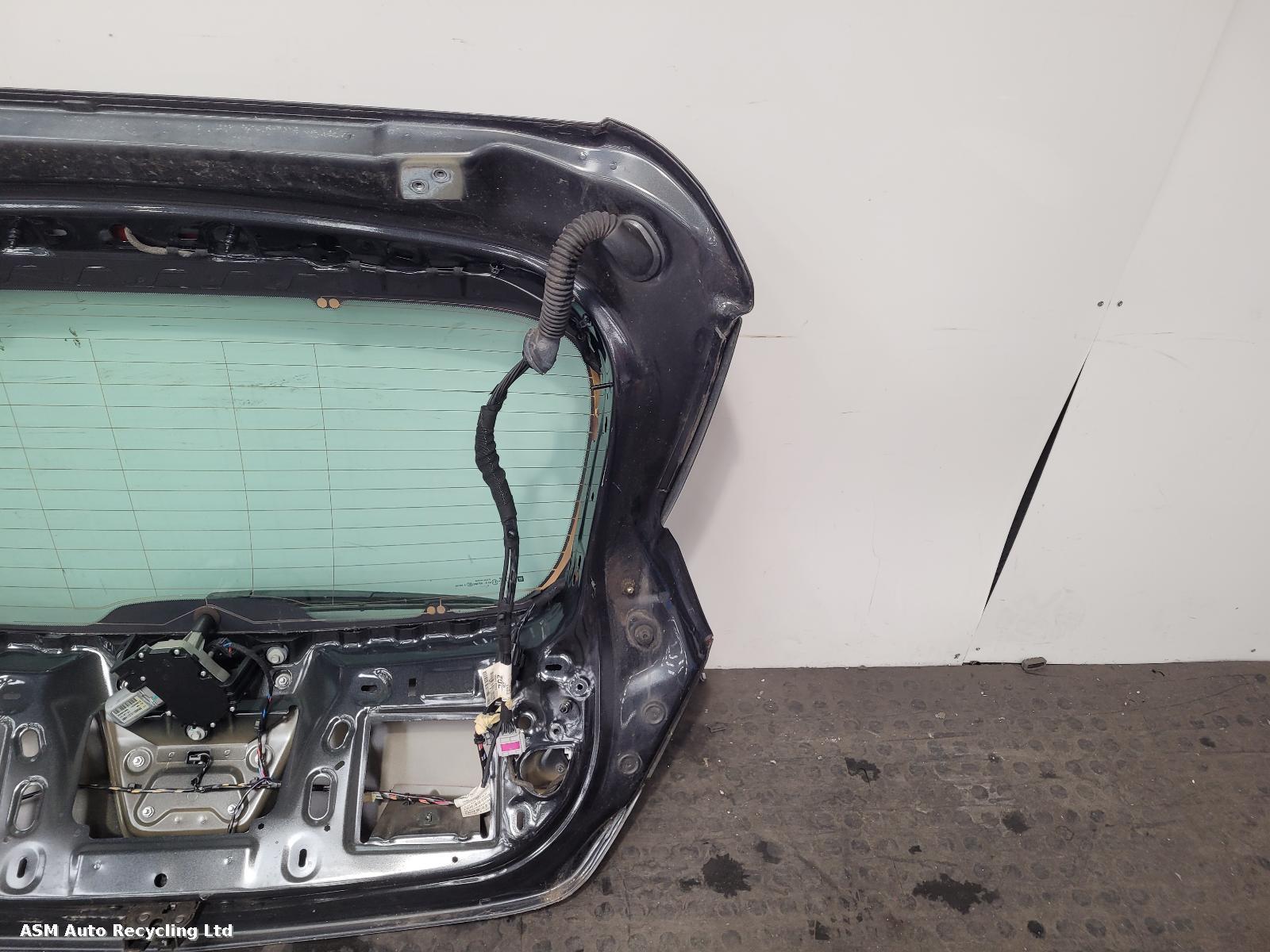 View Auto part Bootlid/Tailgate Vauxhall Astra 2013
