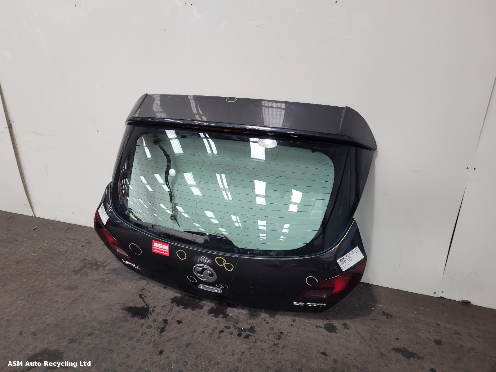 View Auto part Bootlid/Tailgate Vauxhall Astra 2013