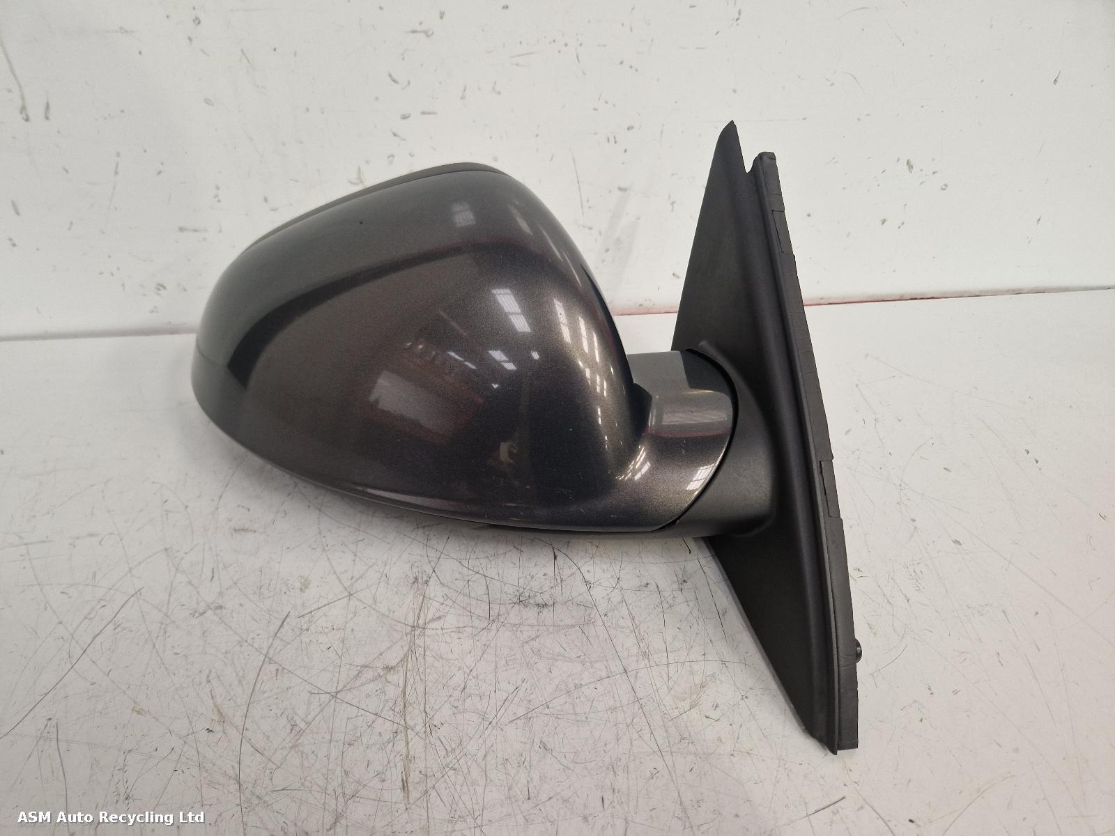 View Auto part R Door Mirror Vauxhall Insignia 2015