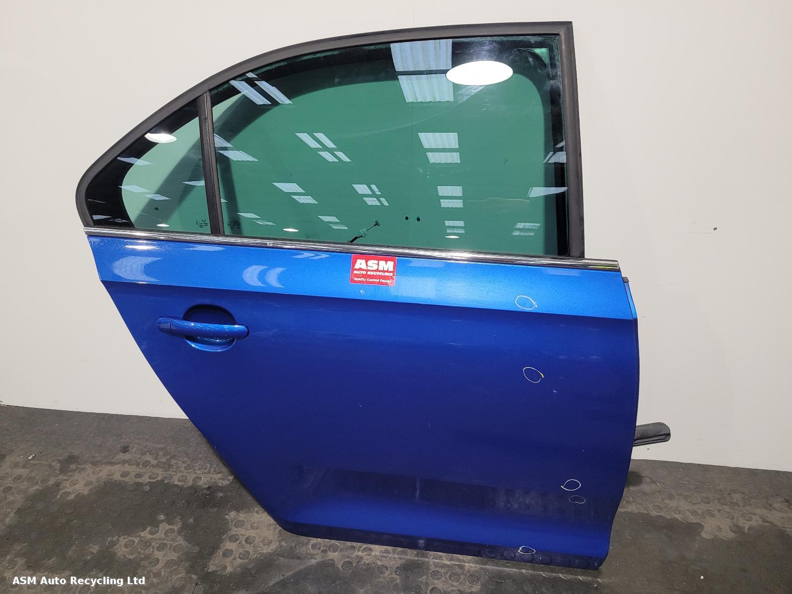 View Auto part R Rear Door Seat Toledo 2017