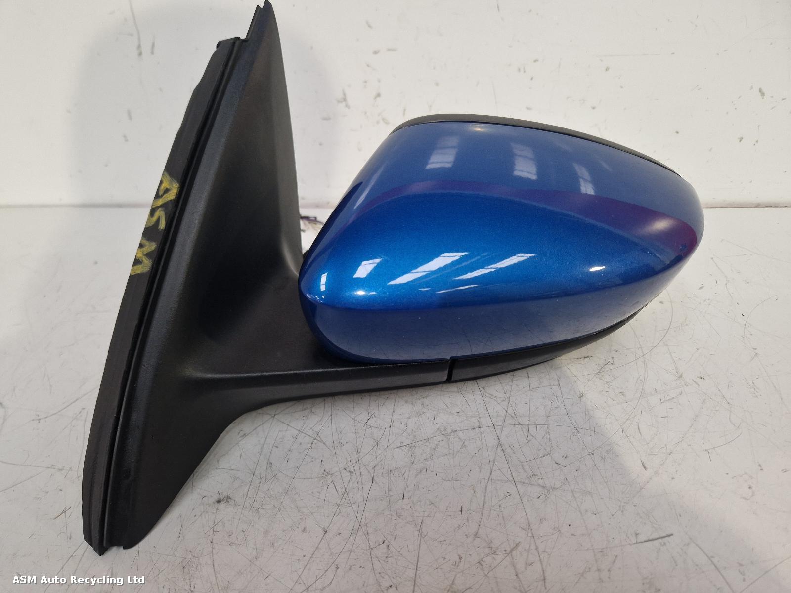 View Auto part L Door Mirror Seat Toledo 2017