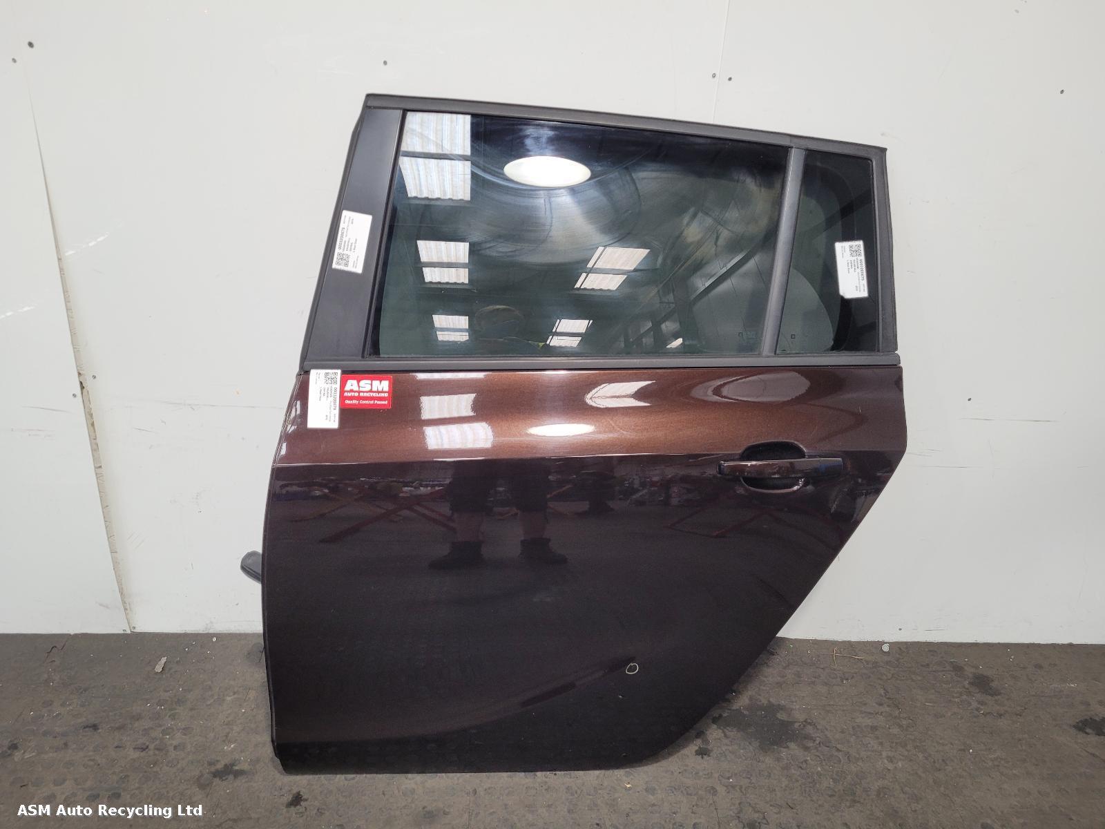 View Auto part L Rear Door Vauxhall Zafira 2015
