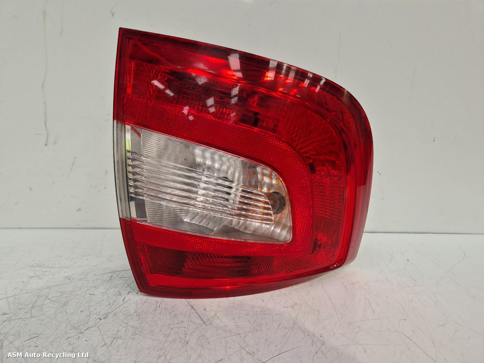 View Auto part L Taillight Skoda Rapid 2013