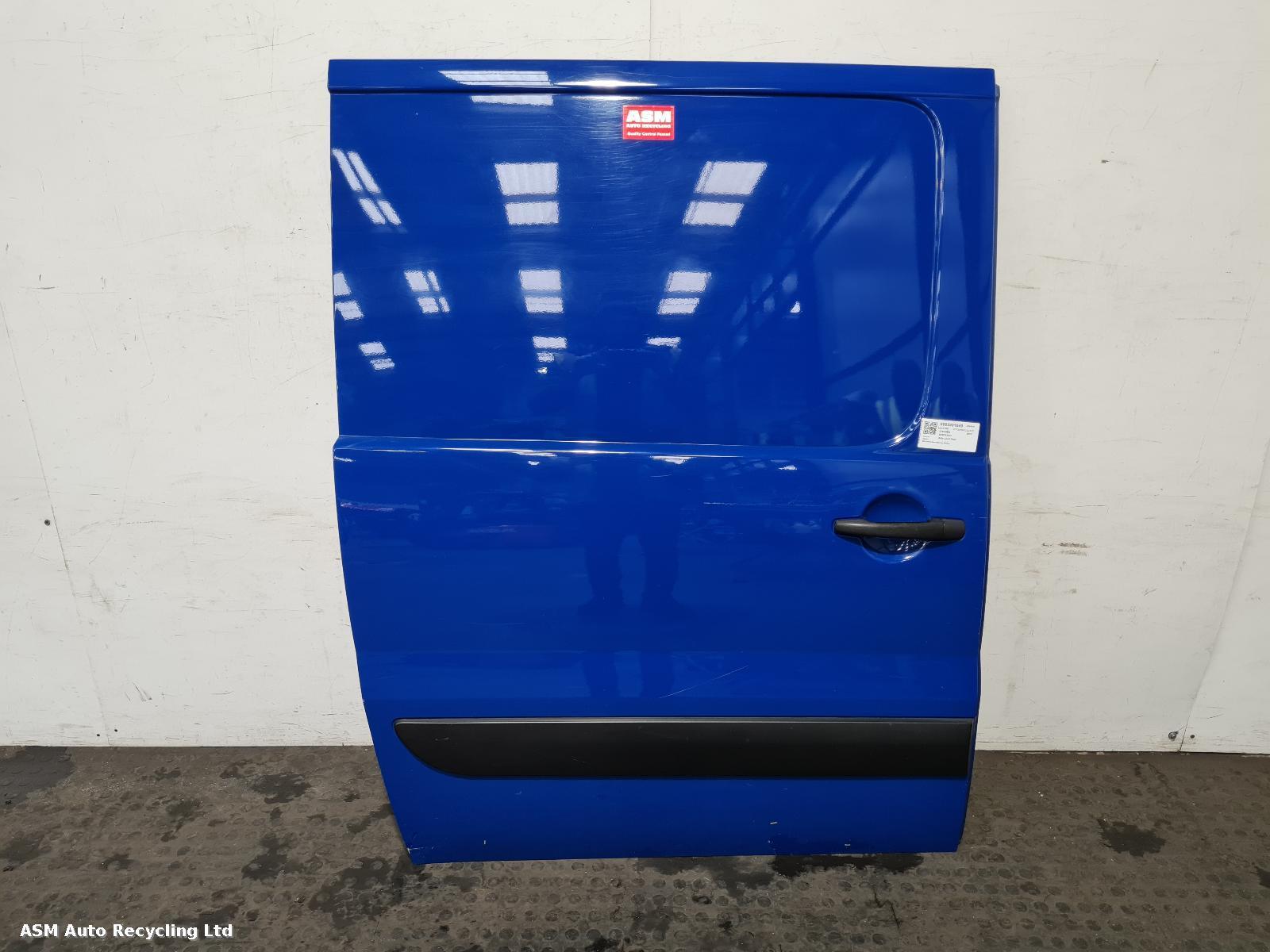 View Auto part Side Load Door Citroen Dispatch 2012