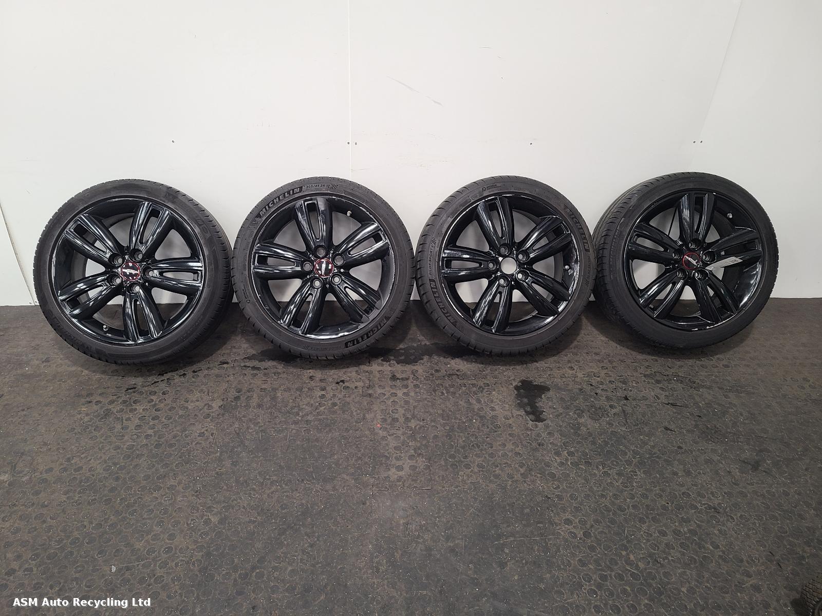 View Auto part Wheel Set Mini (bmw) Mini 2021