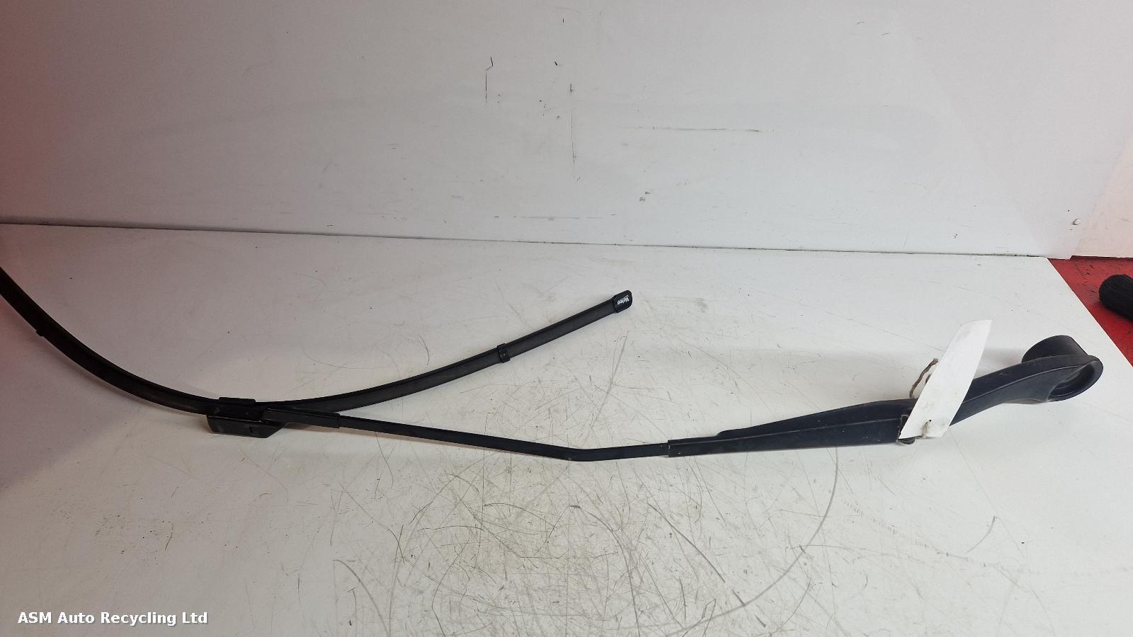 View Auto part Wiper Arm Ford Transit Custom 2014