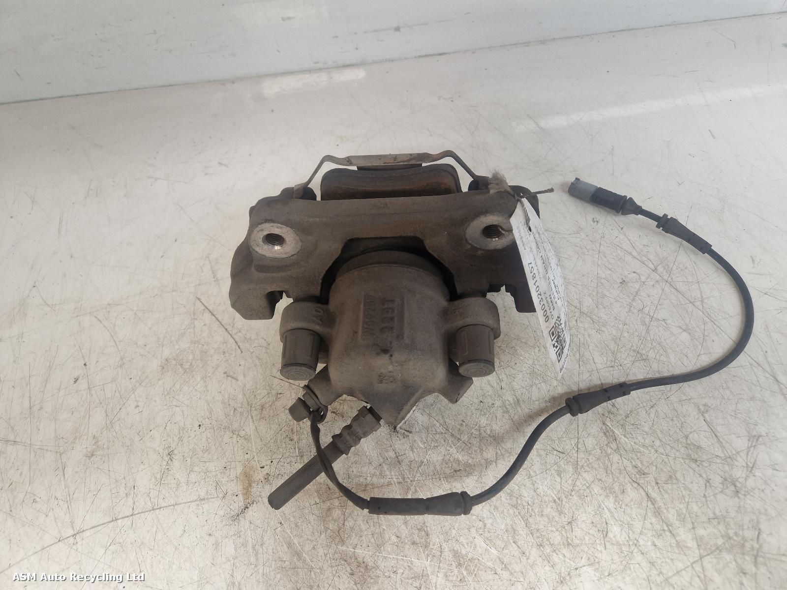 View Auto part Caliper Bmw 4 Series Gran Coupe 2015