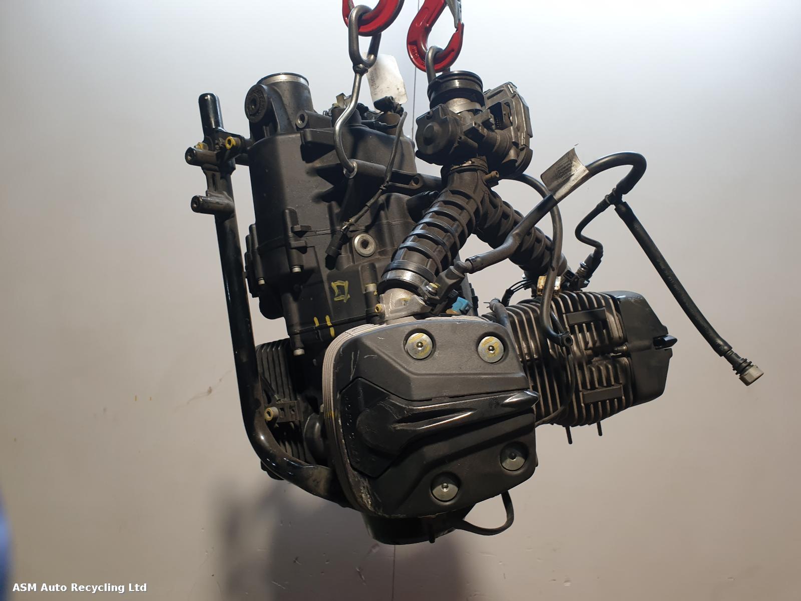 View Auto part Engine Moto Guzzi V7 Special 2015