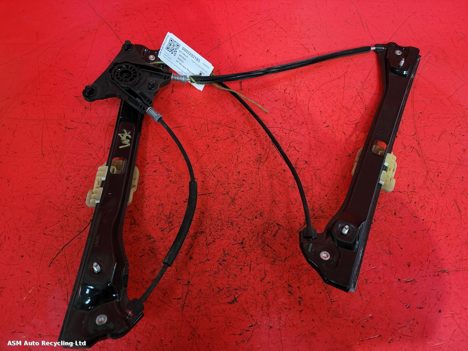 View Auto part RF Window Regulator Skoda Rapid 2015