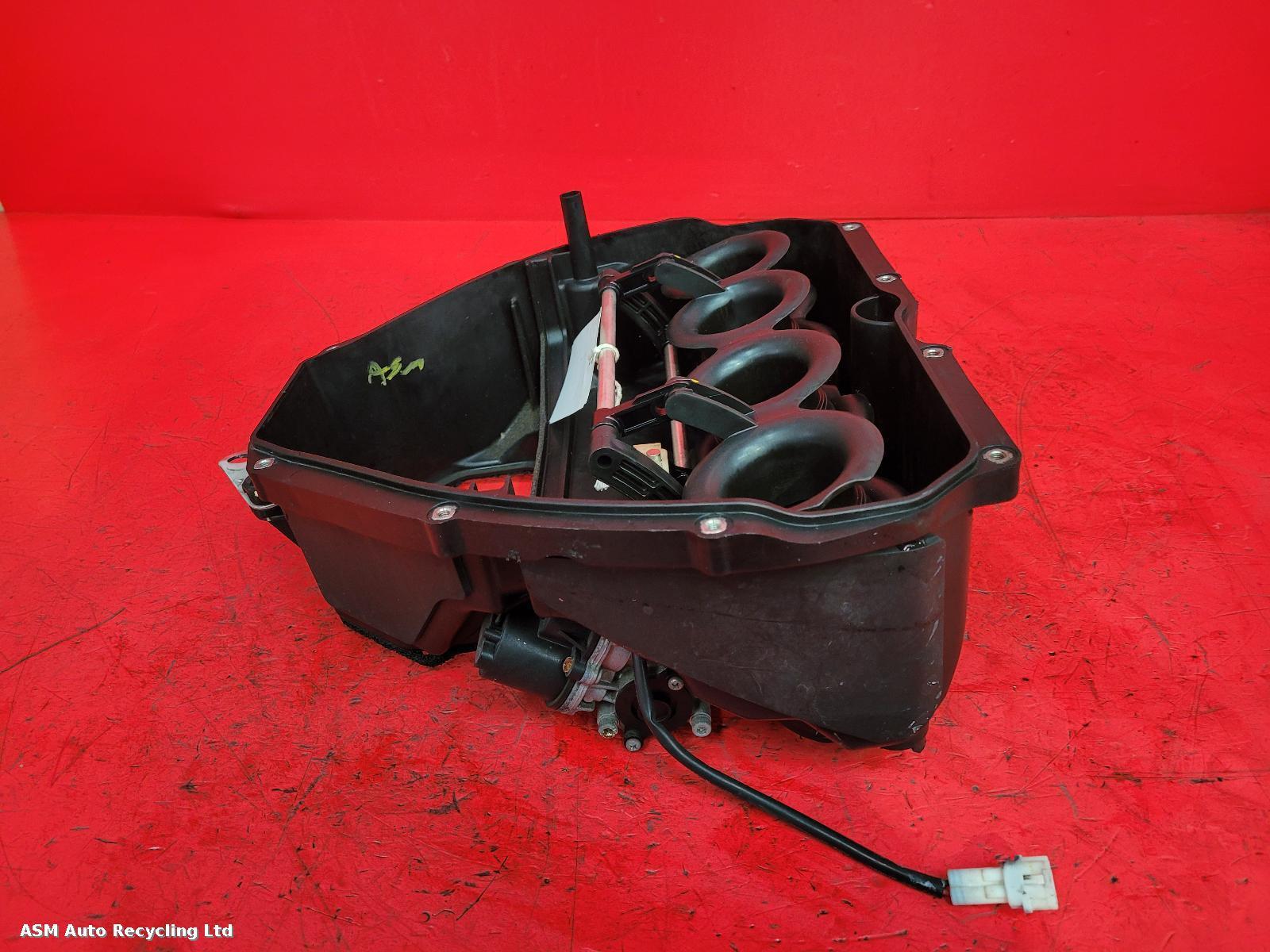 View Auto part Air Cleaner/Box Yamaha Yzf R1 2010