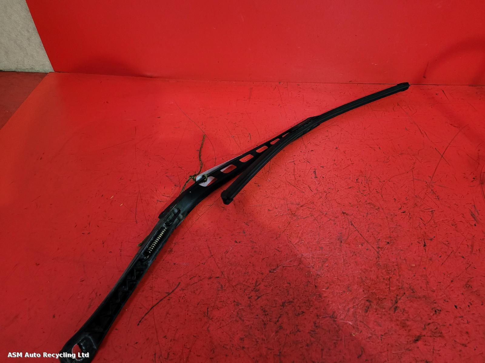 View Auto part Wiper Arm Bmw 5 Series 2007