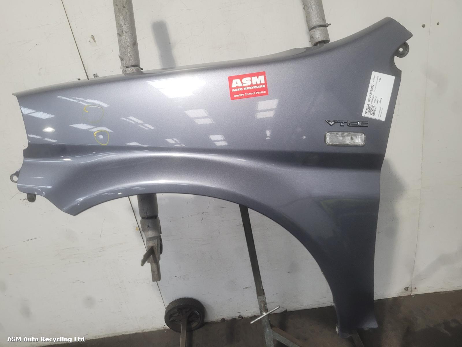 View Auto part L Wing Honda Hrv 2004