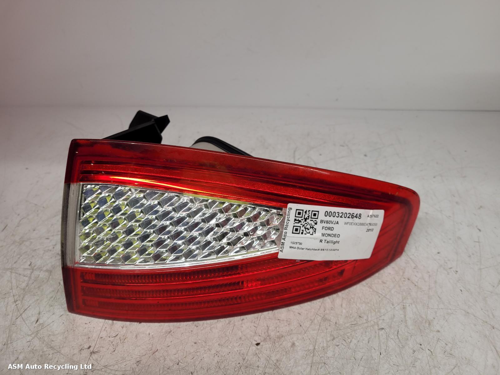 View Auto part R Taillight Ford Mondeo 2010