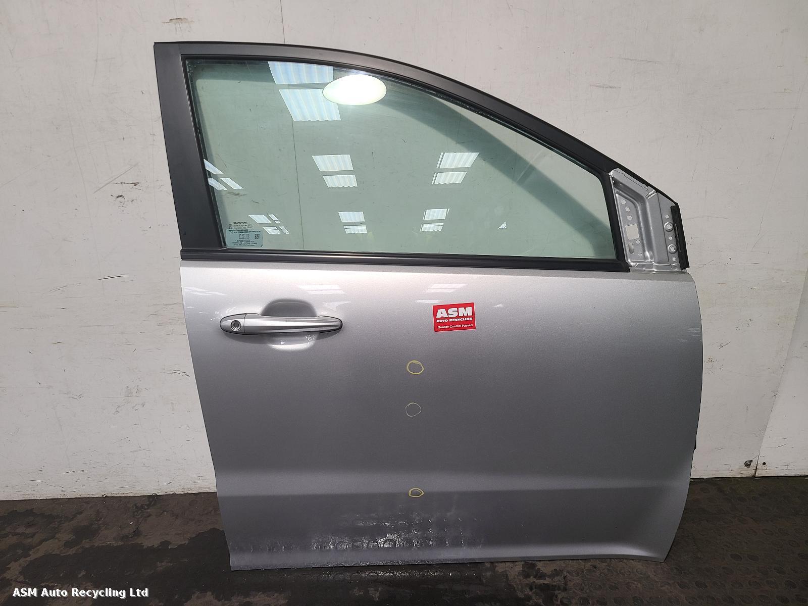 View Auto part R Front Door Ssangyong Korando 2015