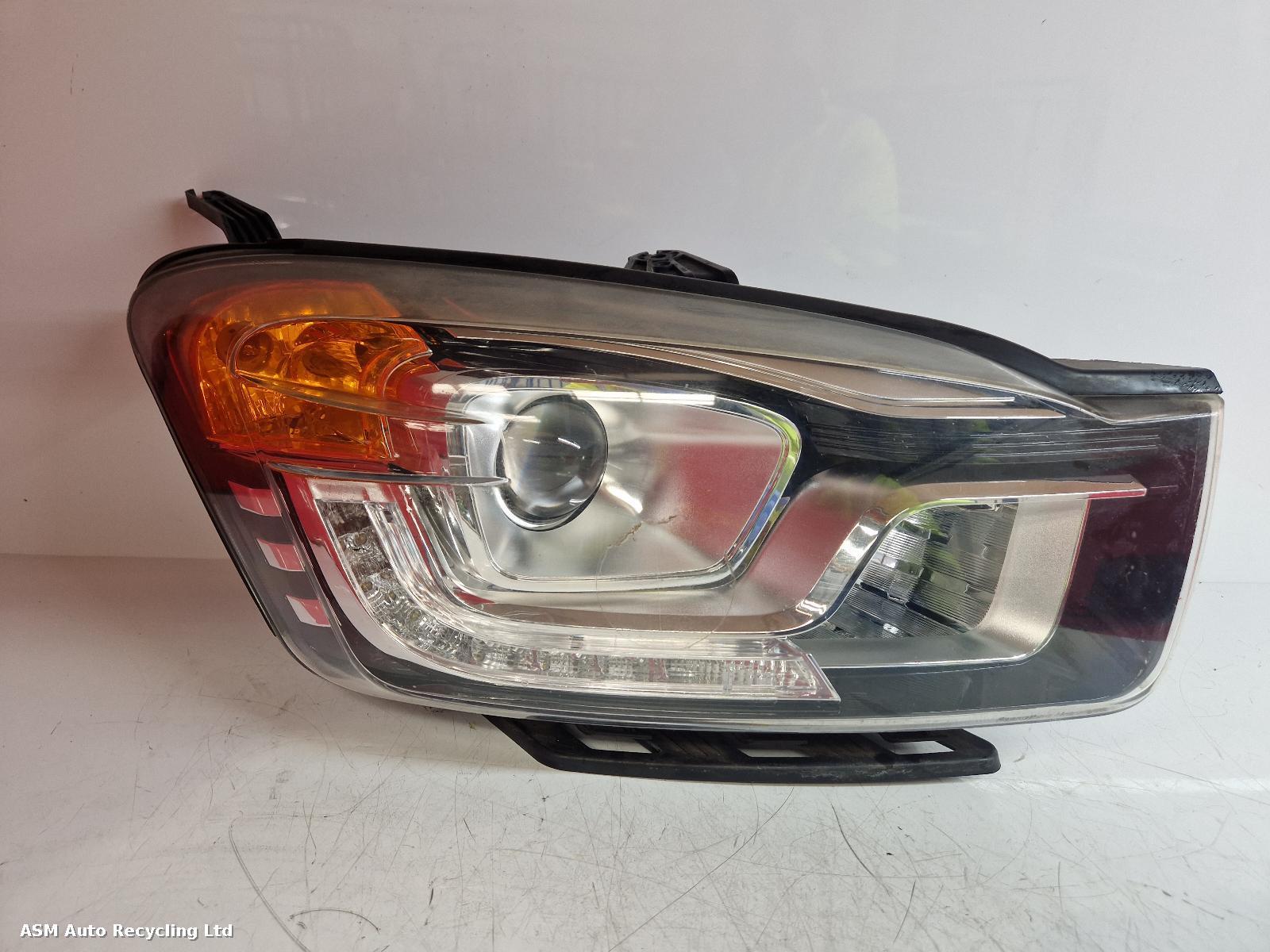 View Auto part R Headlamp Ssangyong Korando 2015