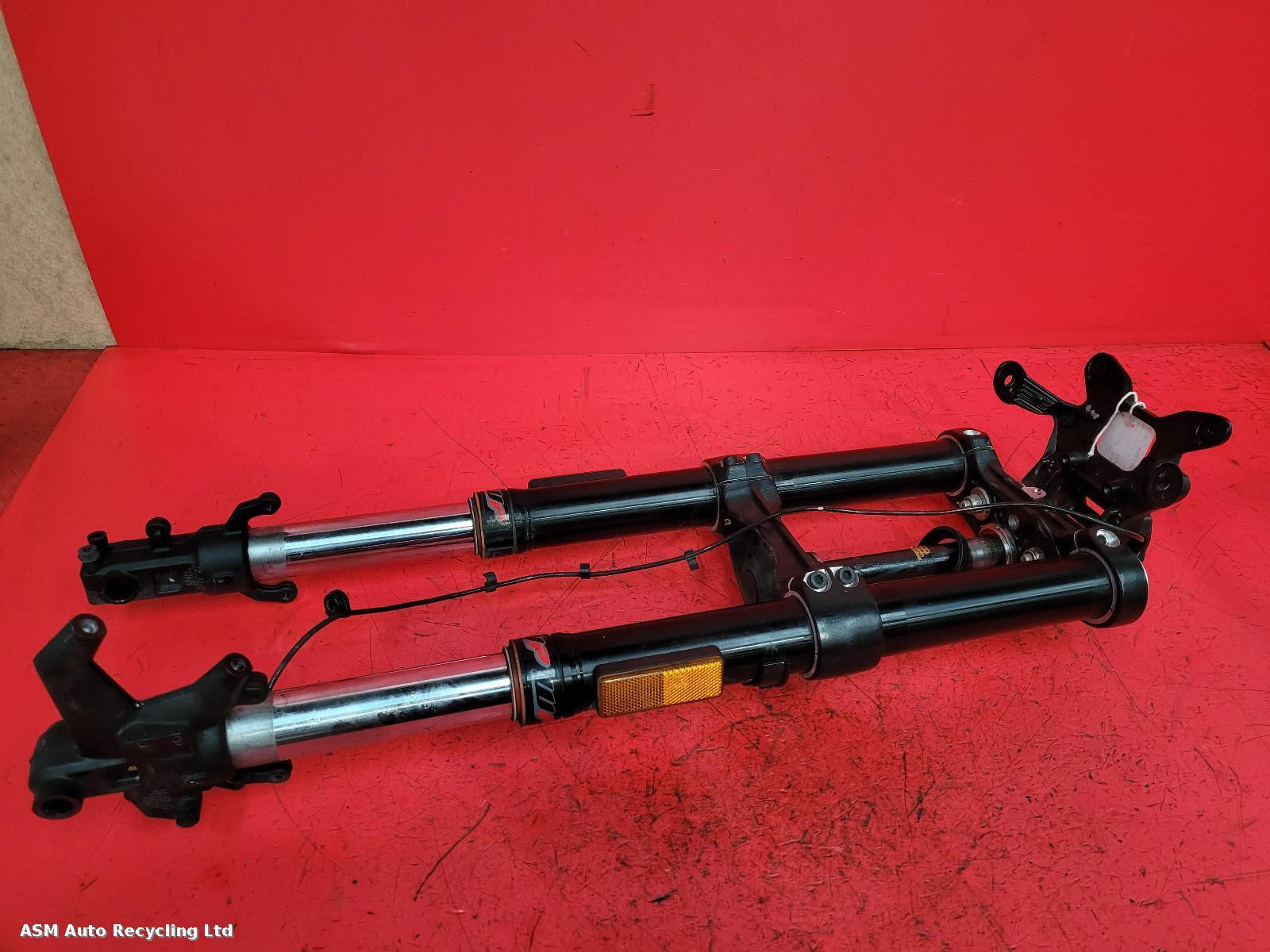 View Auto part FORKS Ktm 125 Duke 2021