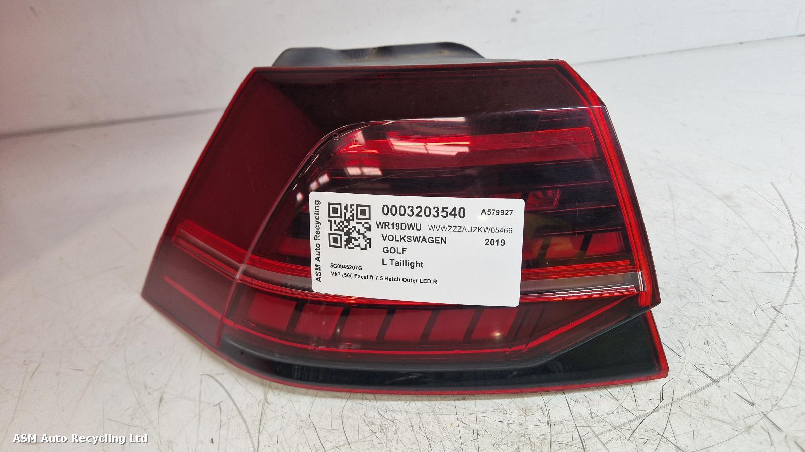 View Auto part L Taillight Volkswagen Golf 2019