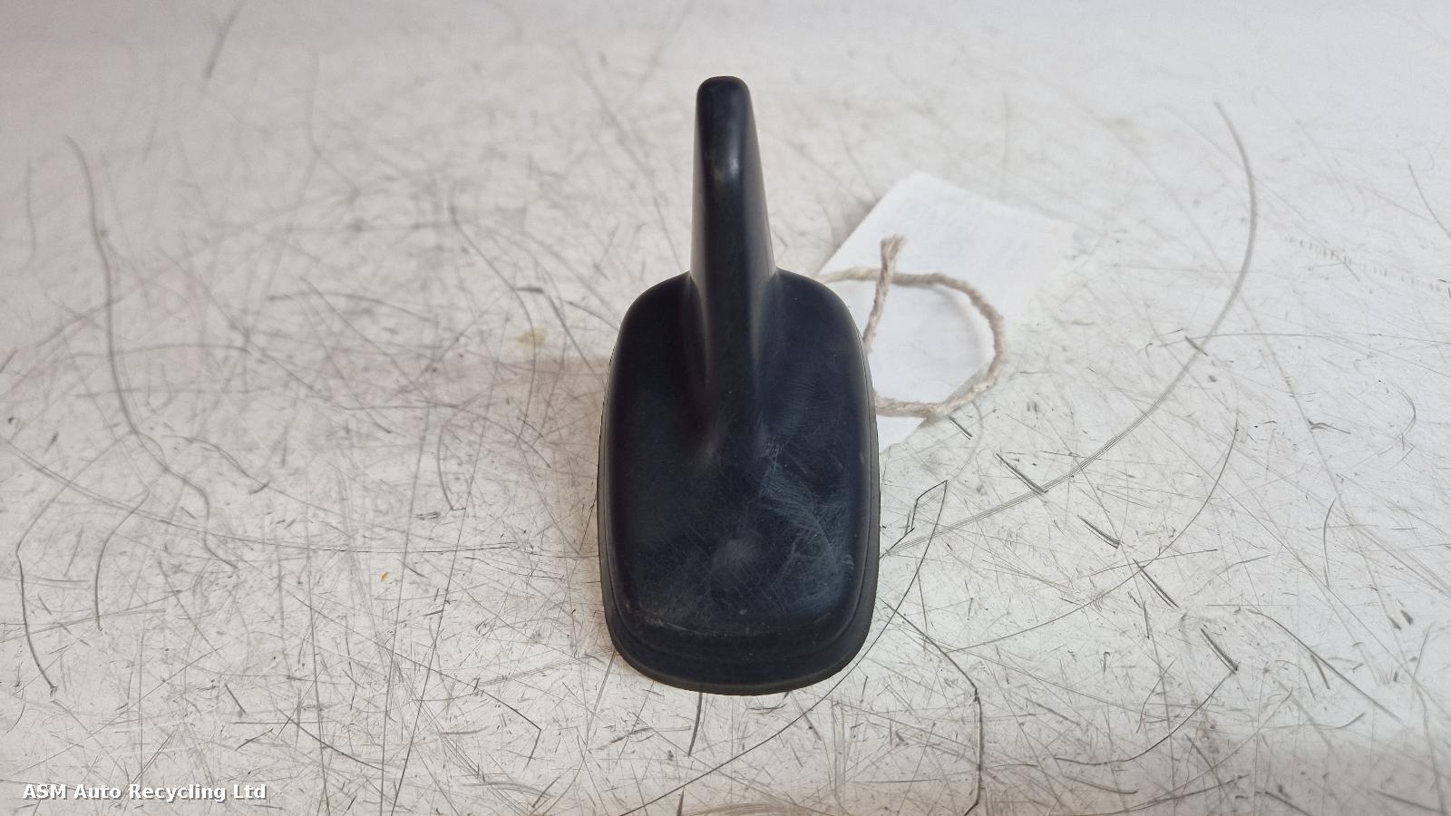 View Auto part Antenna Volkswagen Golf 2019