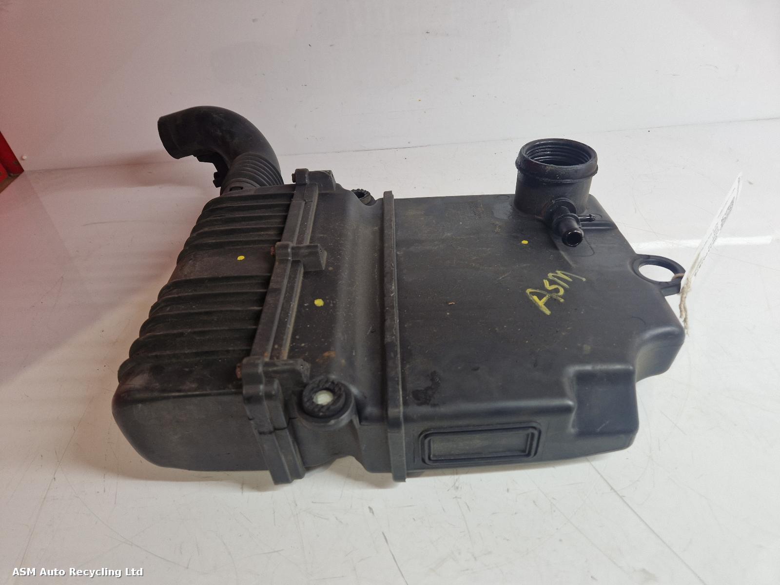 View Auto part Air Cleaner/Box Fiat 500 2008