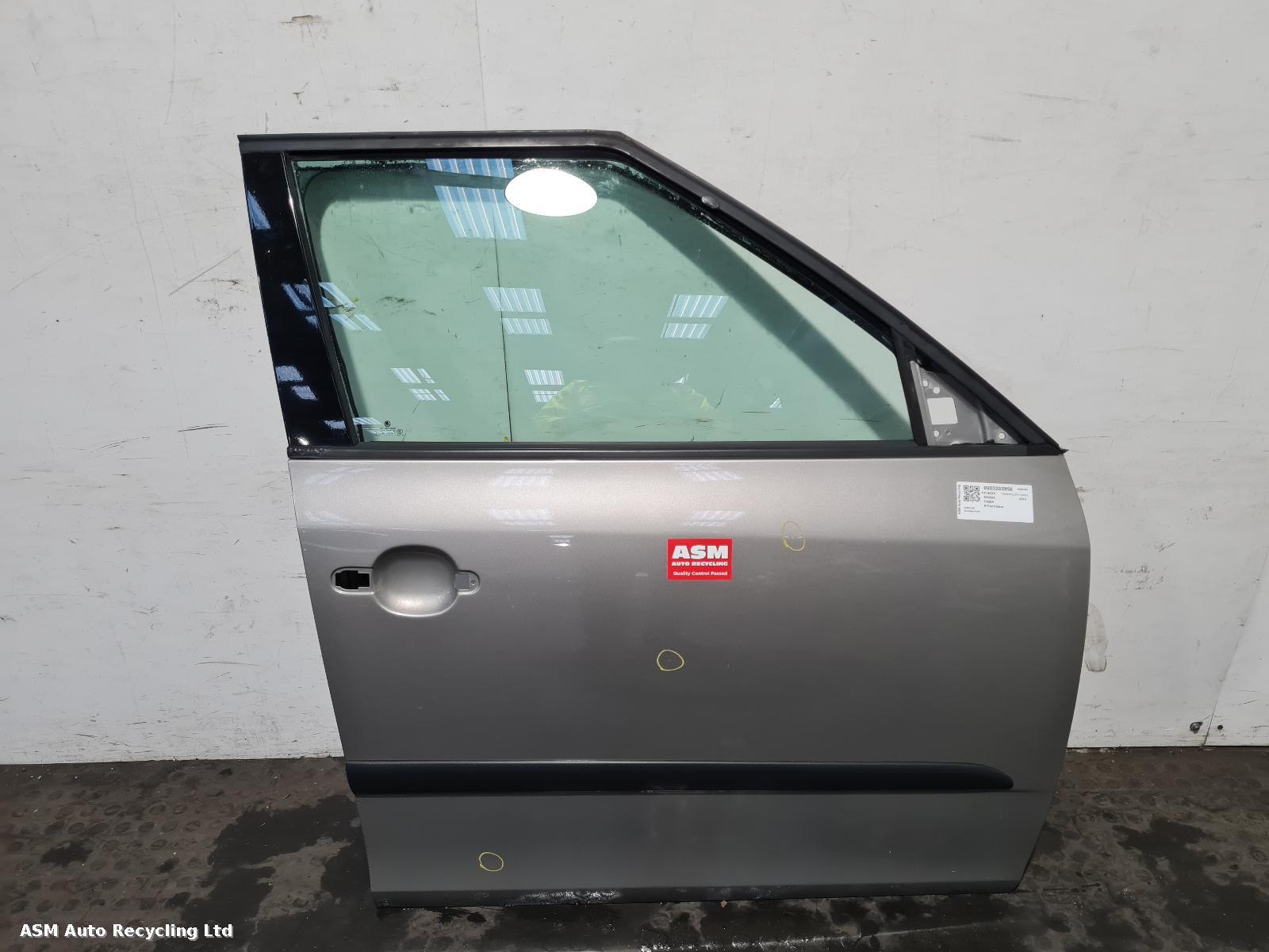 View Auto part R Front Door Skoda Fabia 2014