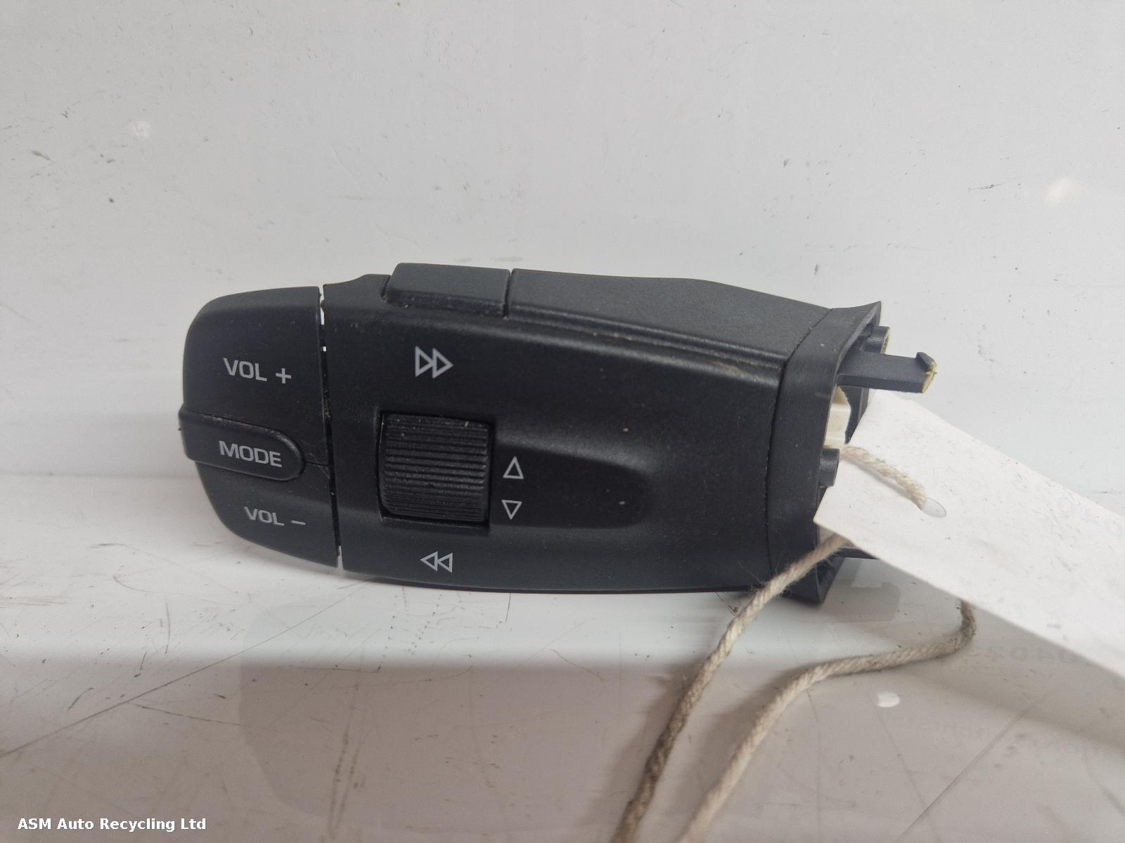 View Auto part Combination Switch Seat Ibiza 2011
