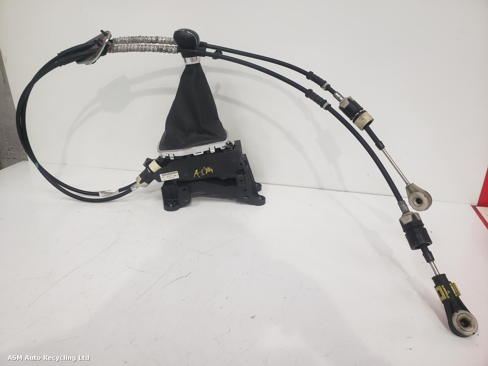 View Auto part Gear Stick/Shifter Ford Fiesta 2013