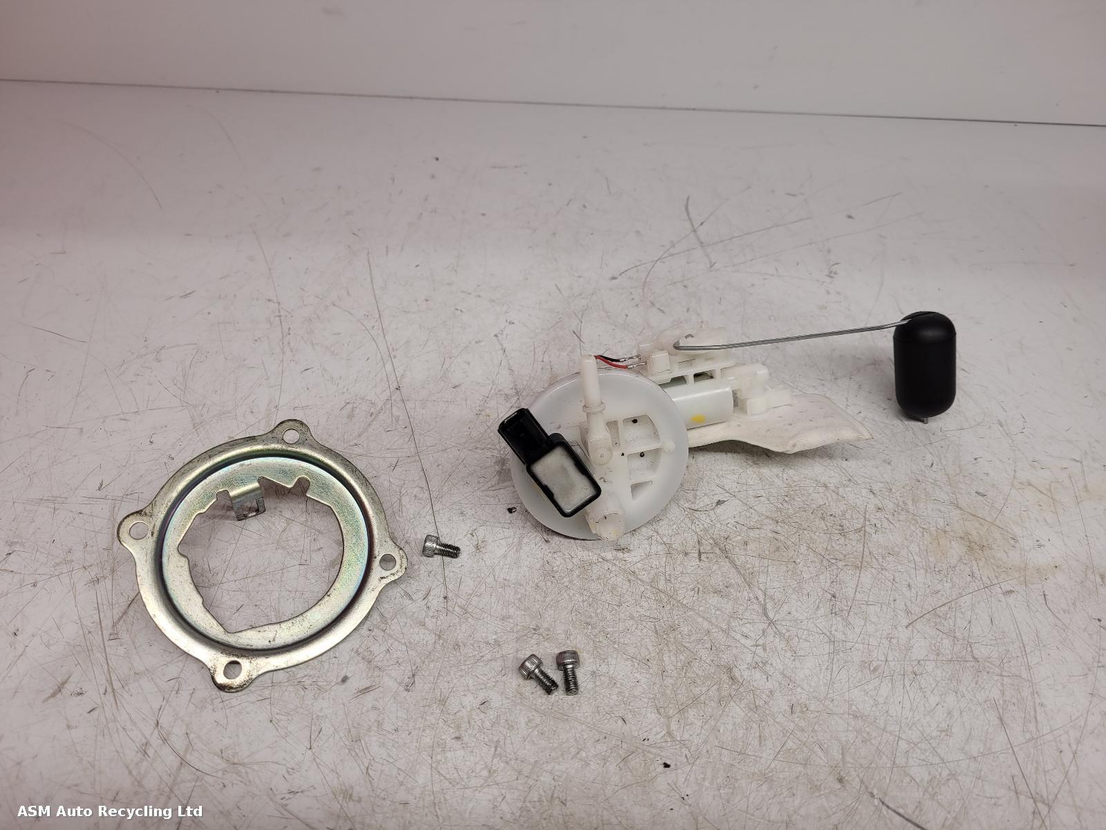 View Auto part Fuel Pump Yamaha Xsr125 2021