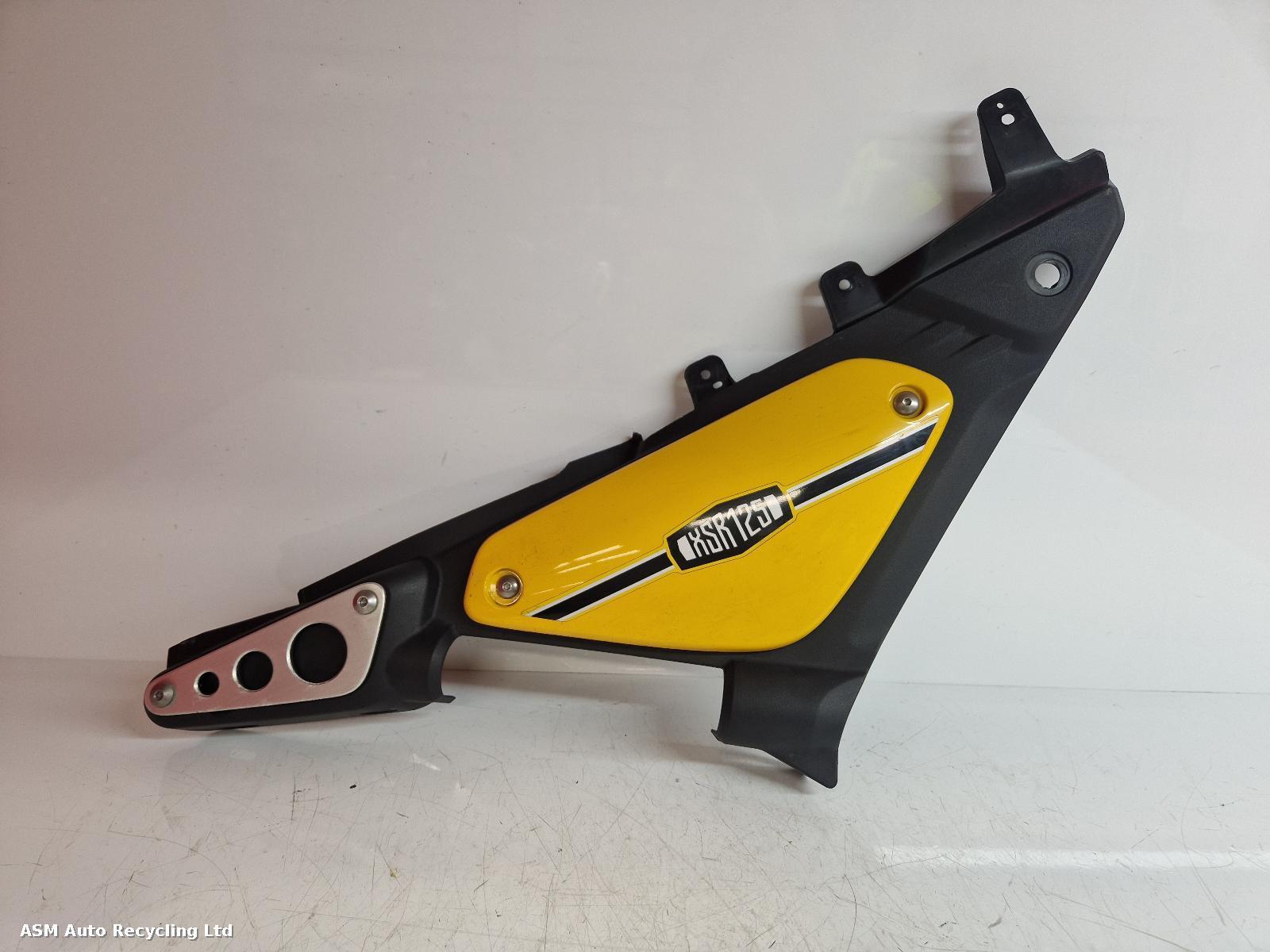 View Auto part Side Panel Right Yamaha Xsr125 2021