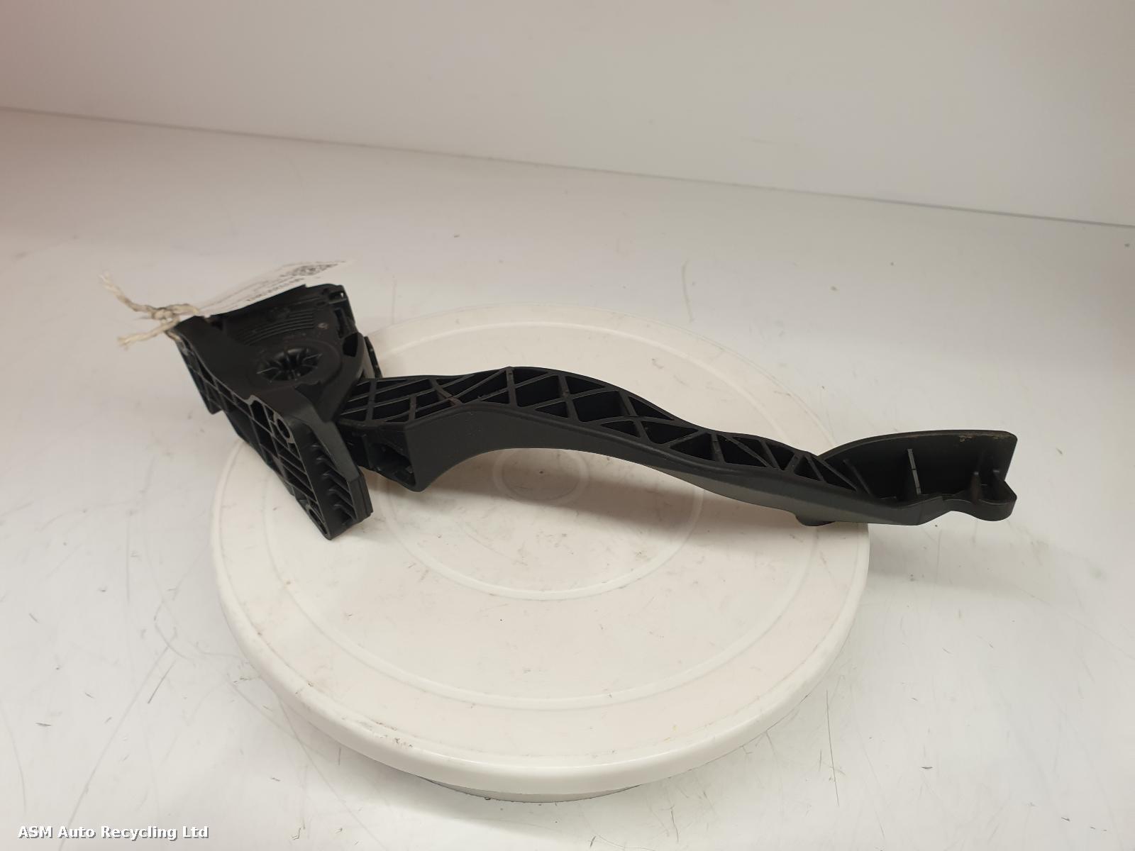 View Auto part Pedal Potentiometer Peugeot 207 2009