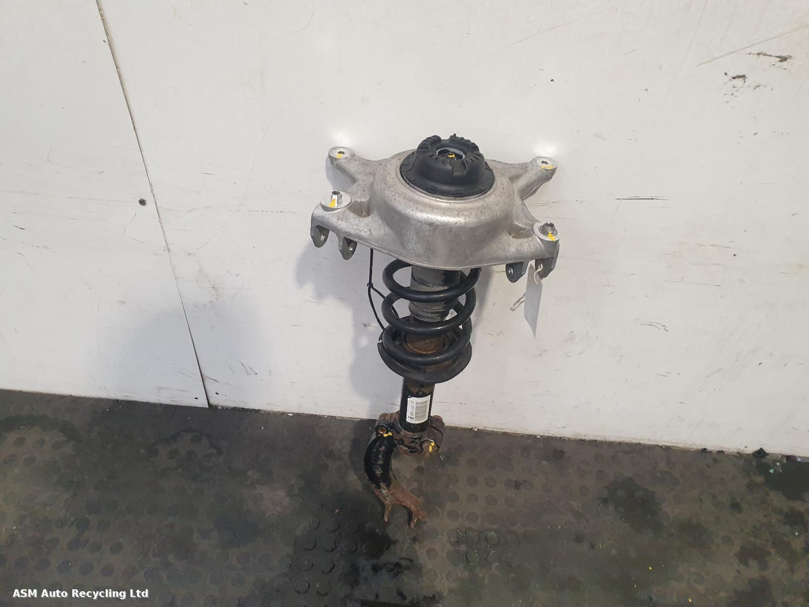 View Auto part RF Strut Audi Q5 2009