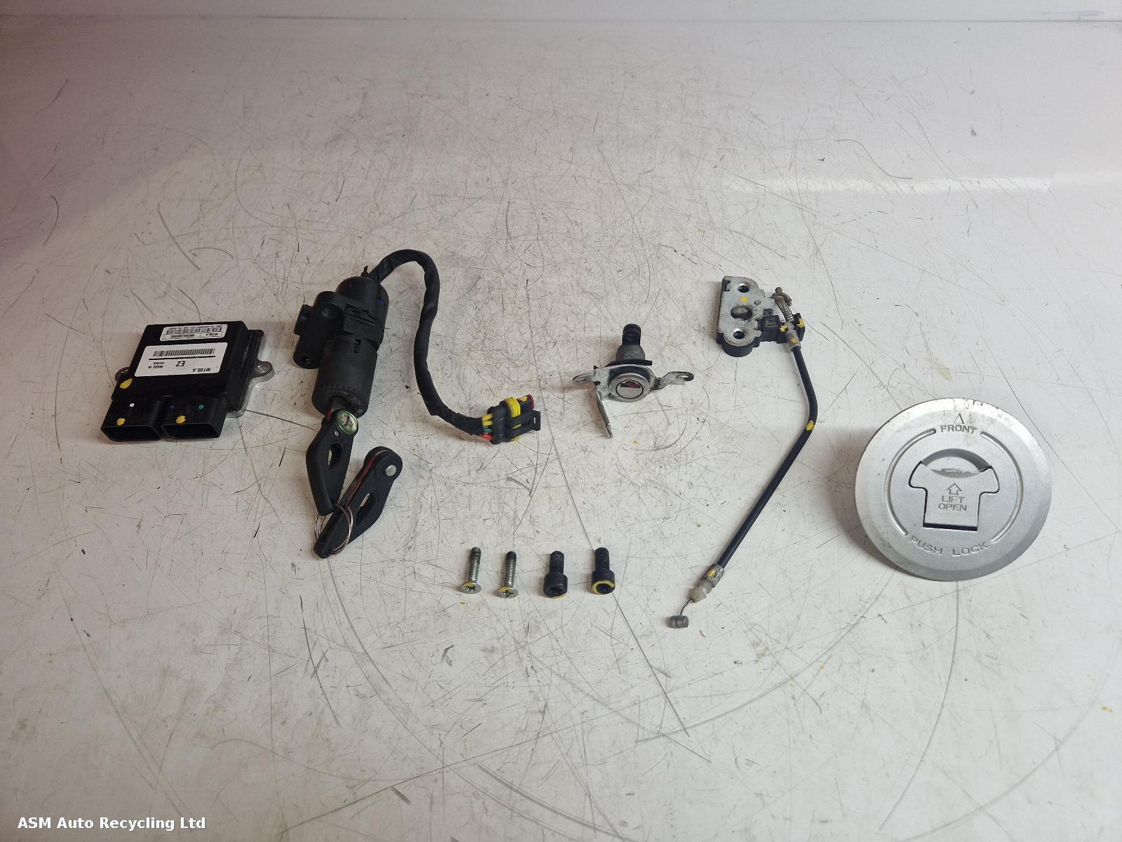 View Auto part Comp.Lock Set + Keys Benelli Bn 125 2023