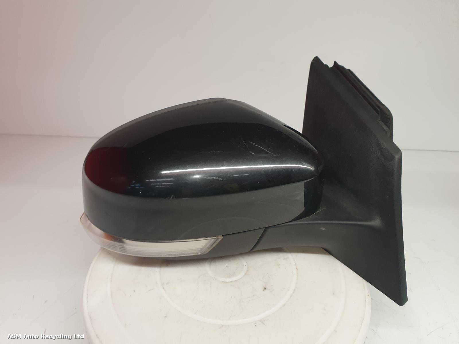 View Auto part R Door Mirror Ford Focus 2014