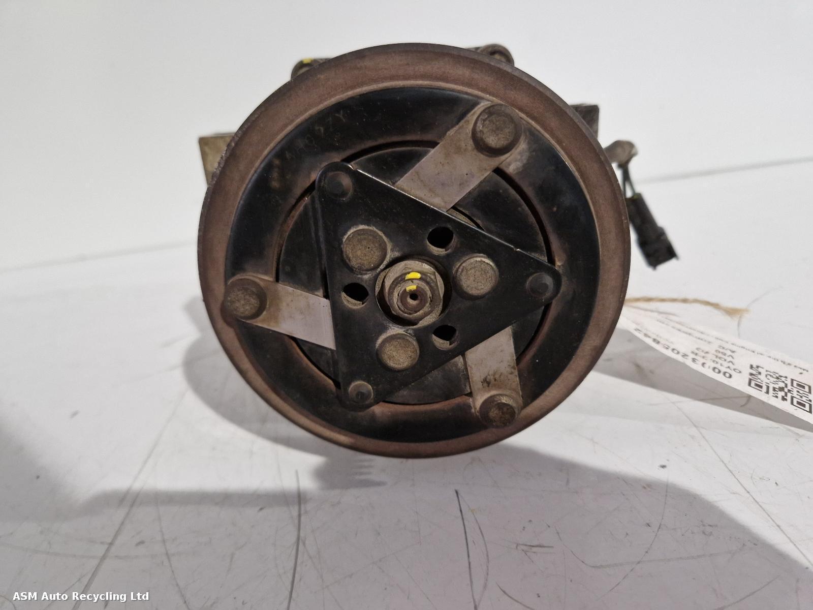 View Auto part Compressor Volvo V50 2010