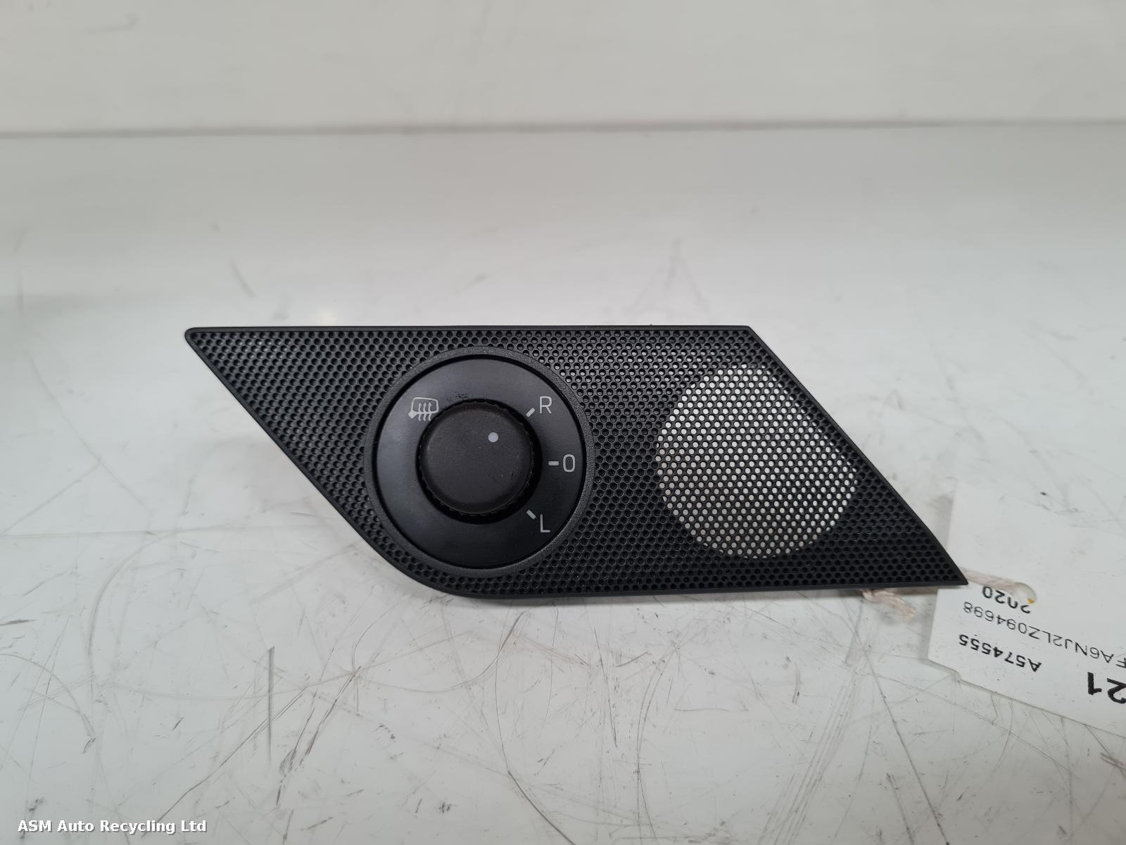 View Auto part Mirror Switch Skoda Fabia 2020
