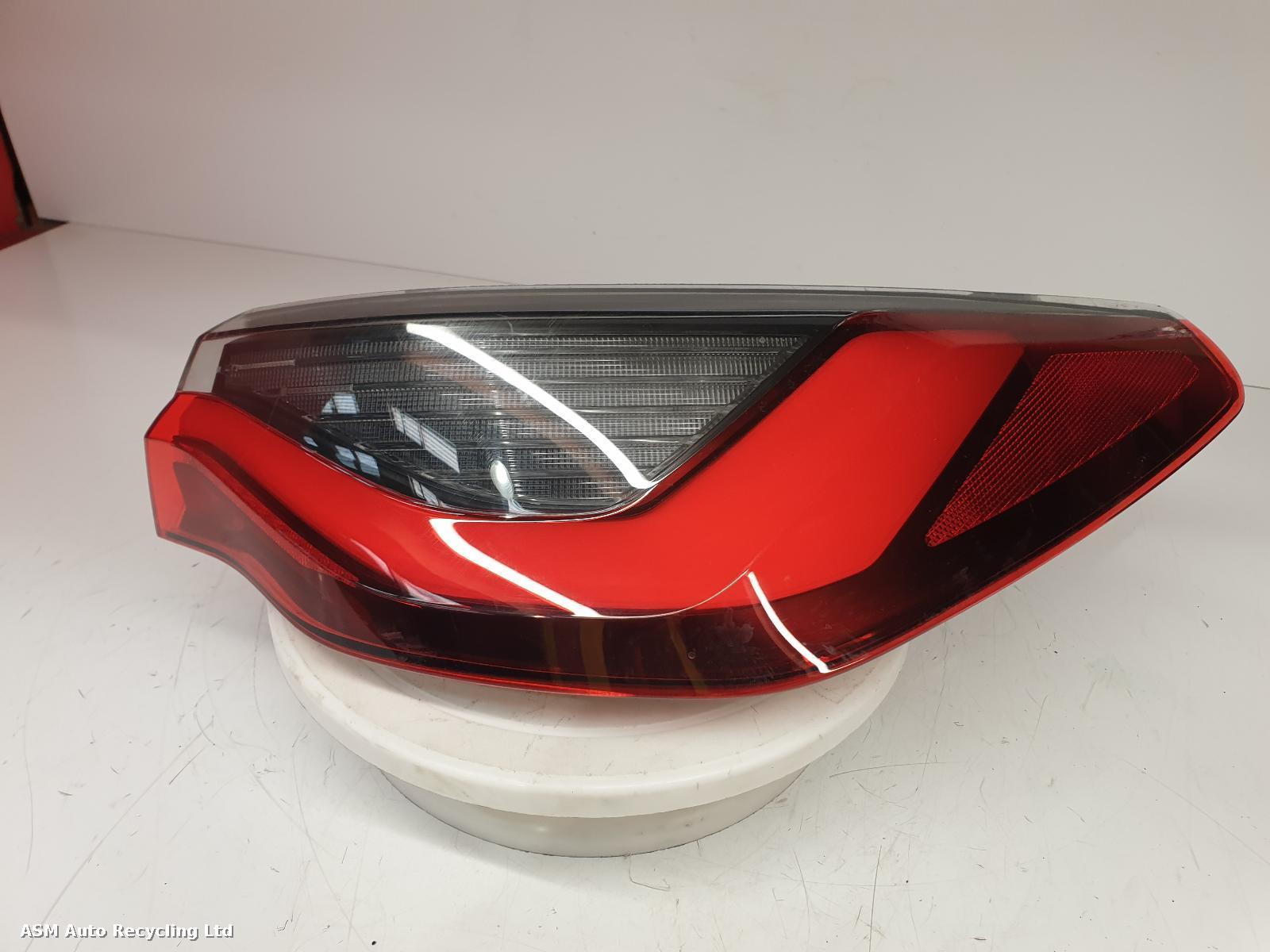 View Auto part R Taillight Bmw I4 2024