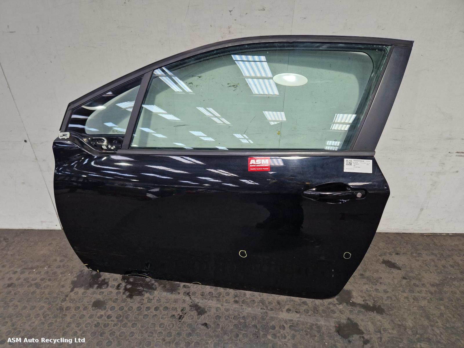 View Auto part L Front Door Peugeot 208 2013
