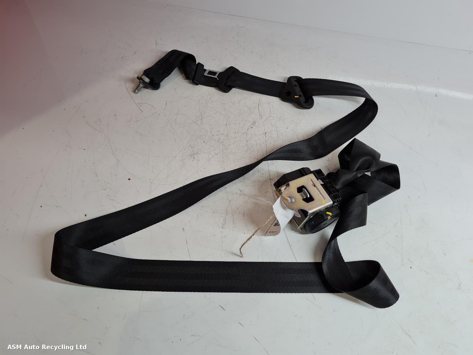View Auto part Seat Belt Peugeot 208 2013
