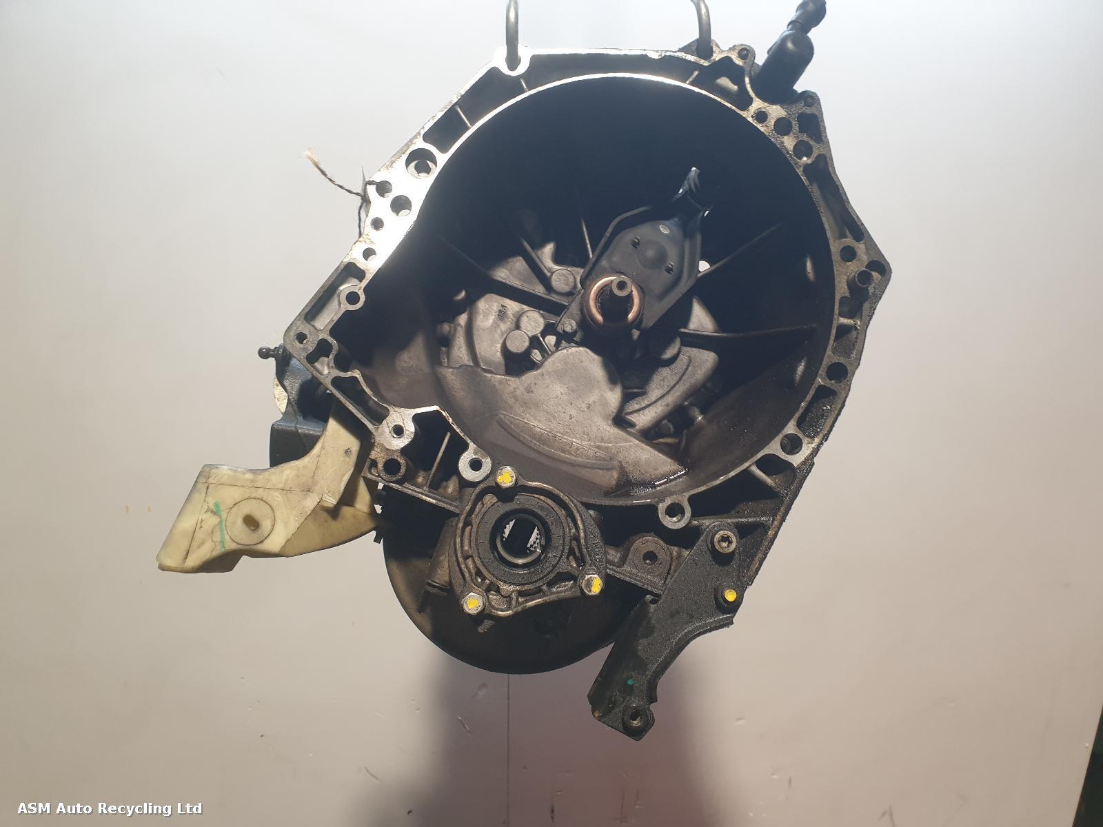 View Auto part Gearbox Peugeot 208 2018