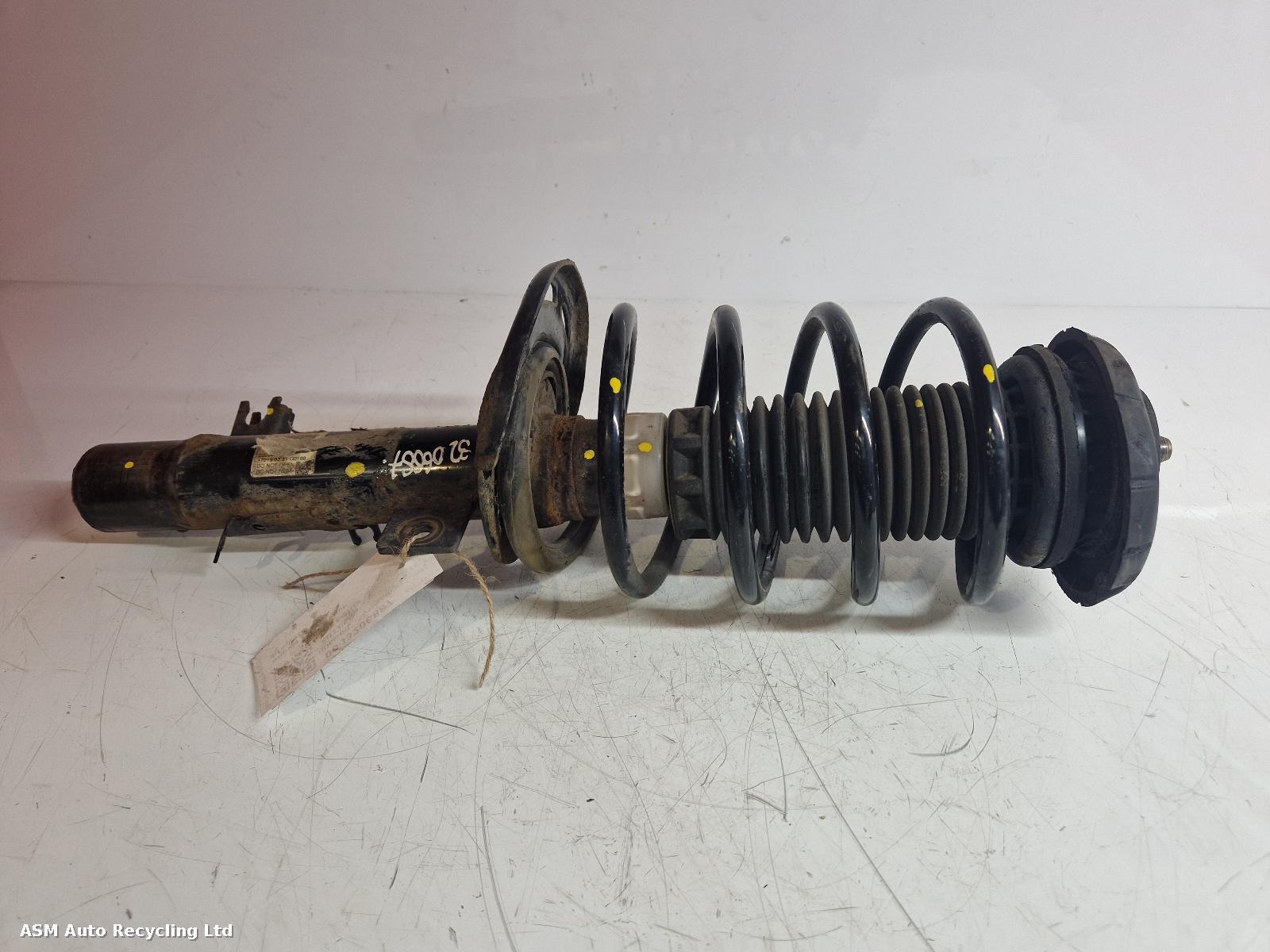 View Auto part RF Strut Citroen C4 Cactus 2015