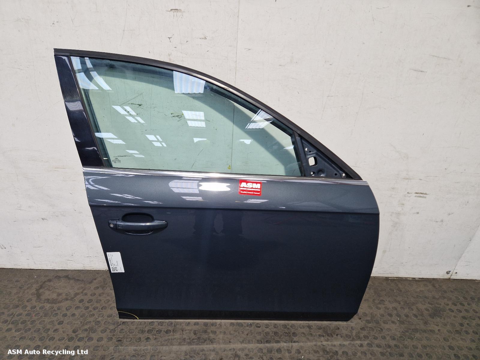 View Auto part R Front Door Audi A4 2011
