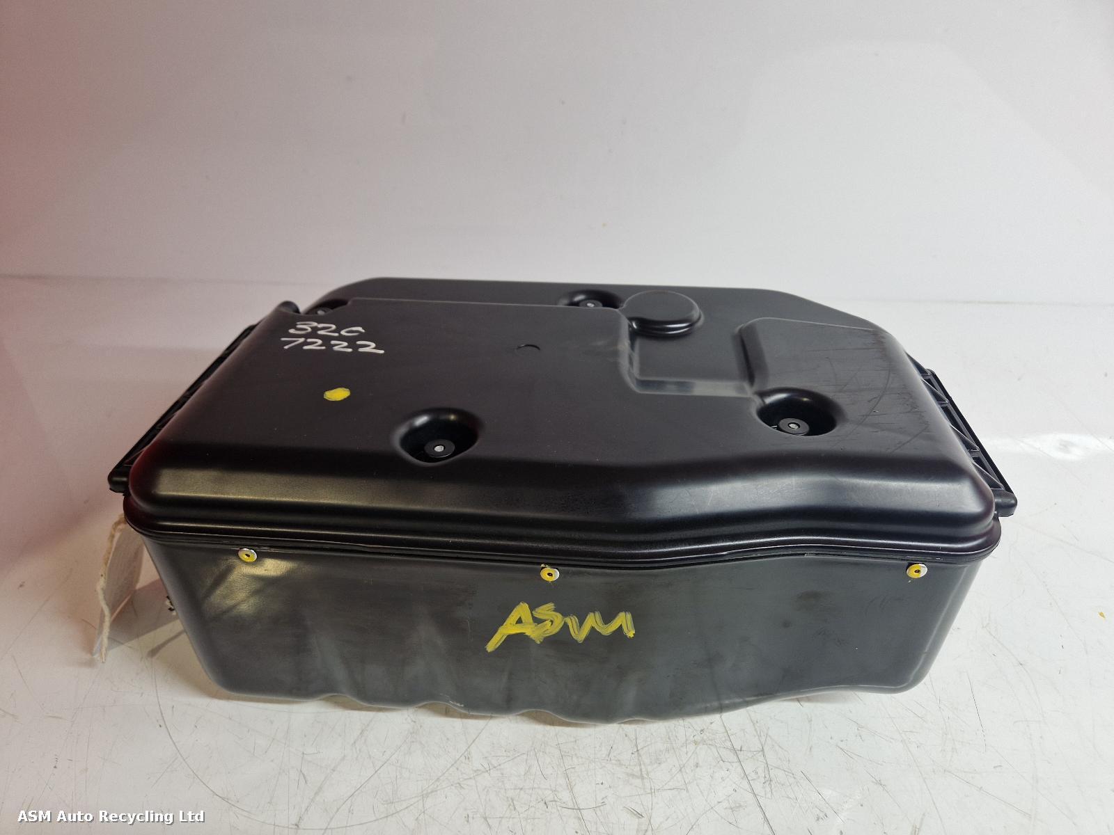 View Auto part Air Ride Compressor Land Rover Range Rover Sport 2021