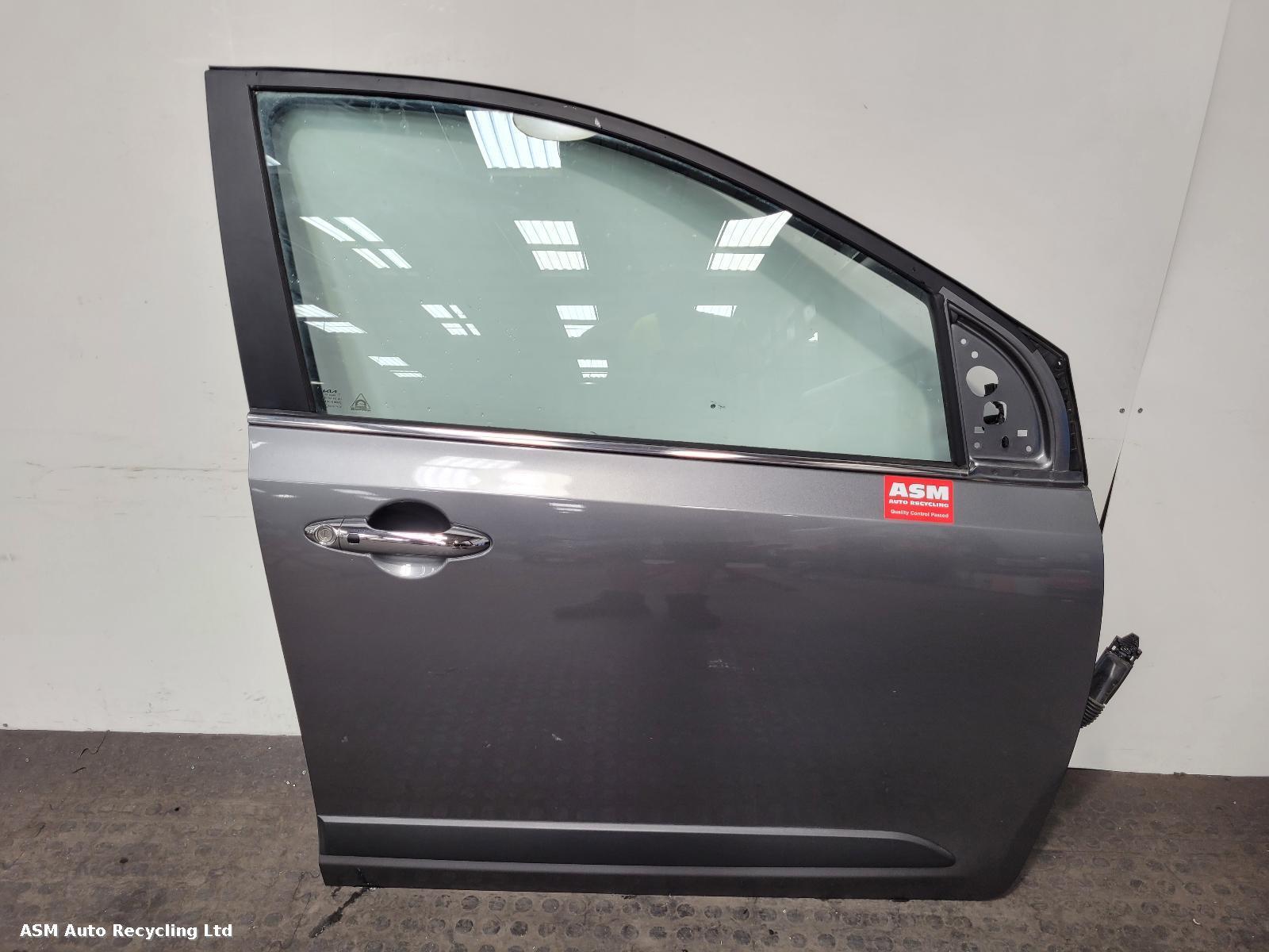 View Auto part R Front Door Kia Picanto 2022