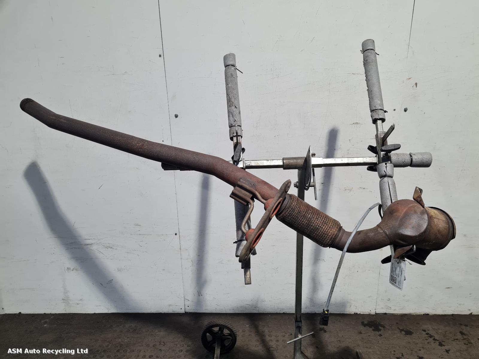 View Auto part Catalytic Converter Volkswagen Golf 2017