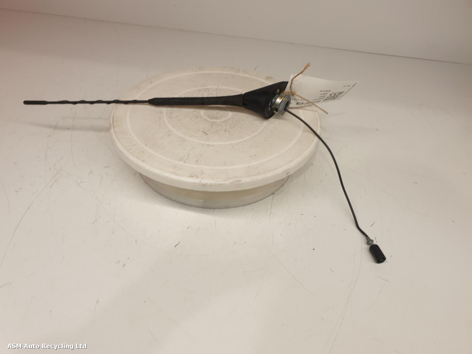 View Auto part Antenna Seat Leon 2010