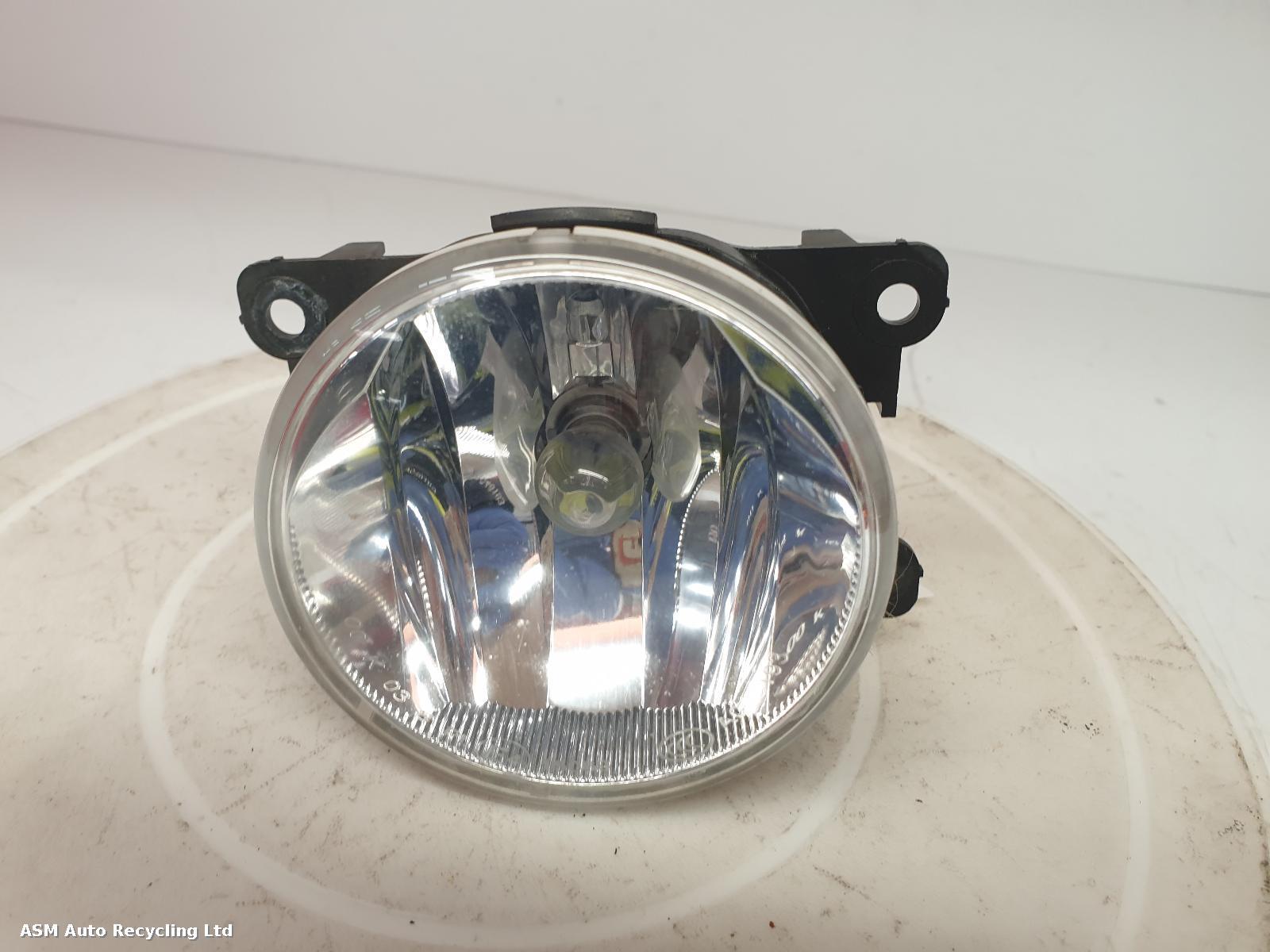 View Auto part Fog Lamp Citroen C3 Picasso 2013
