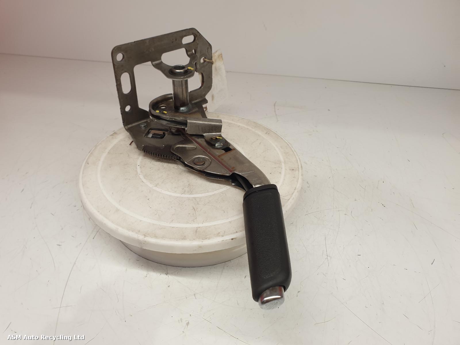 View Auto part Handbrake Lever/Button/Assembly Ford Focus 2011