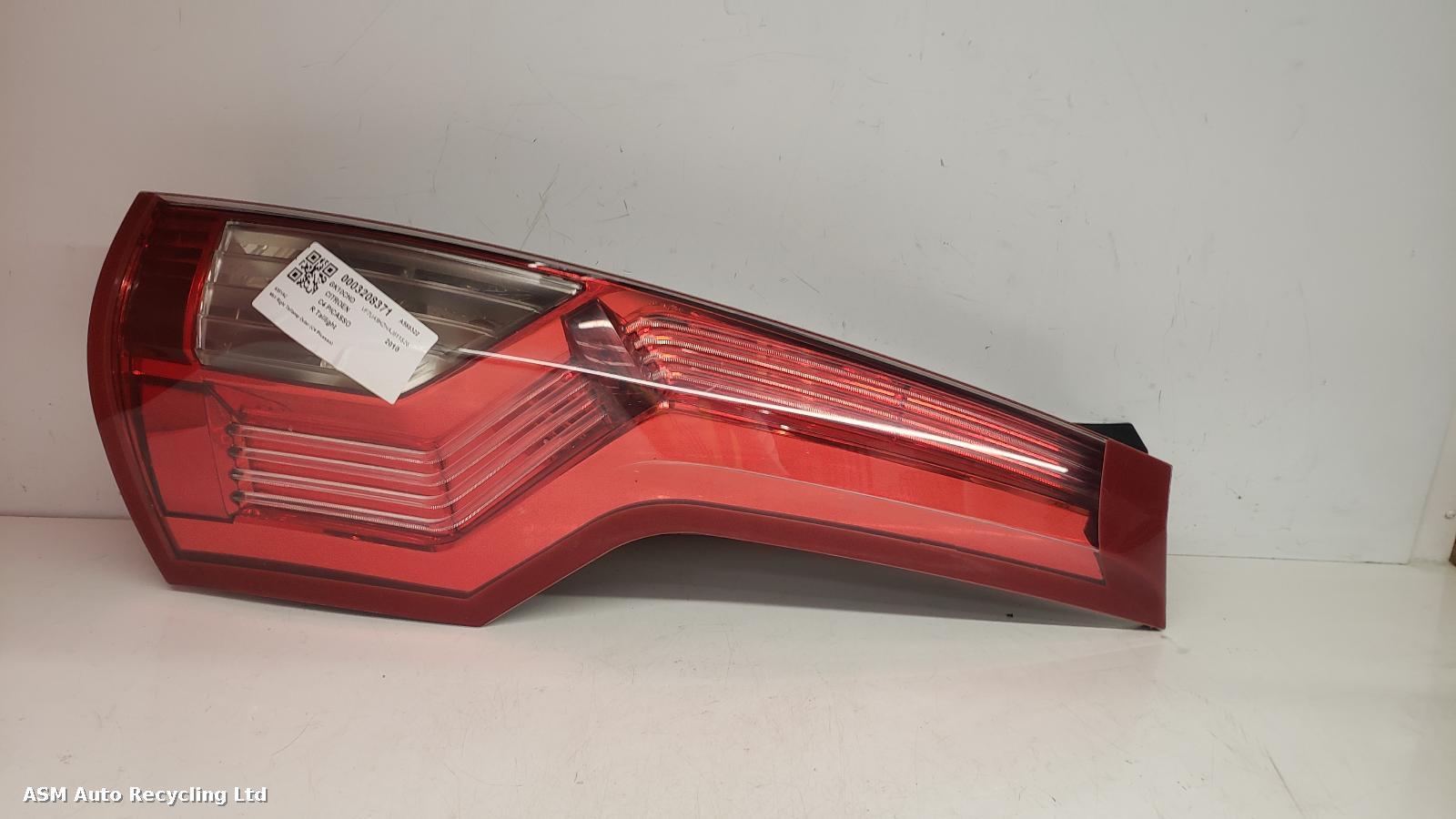View Auto part R Taillight Citroen C4 Picasso 2010